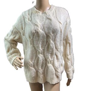 HYFVE Cream Crew Neck Long Sleeve Cable Knit Sweater Size Medium Preppy Academia